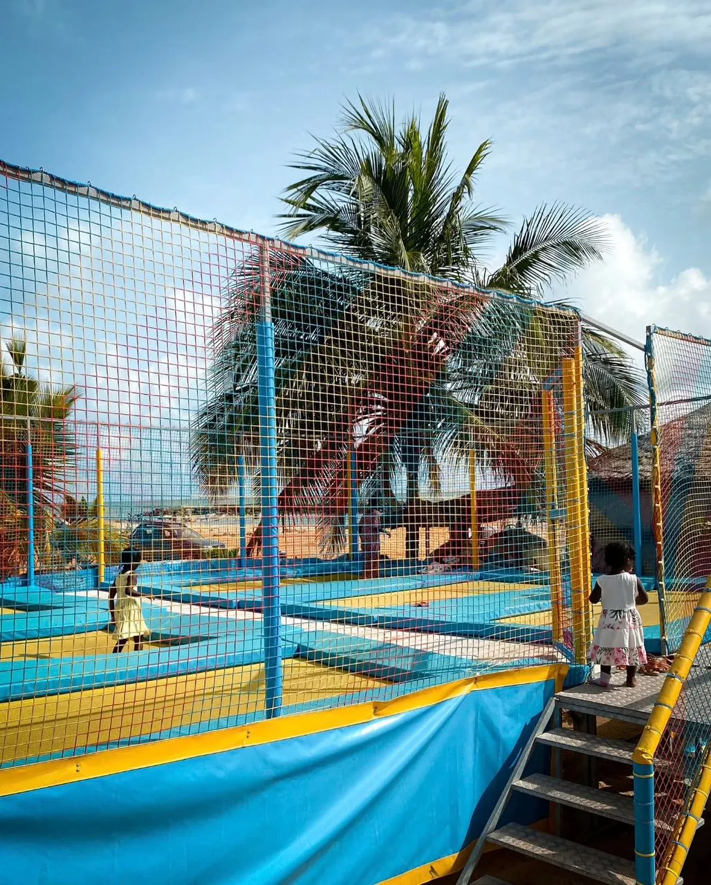 SAFARY BEACH 4